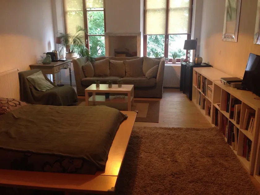 Suite in hypercenter, 3-min walk to train station. - Image 1