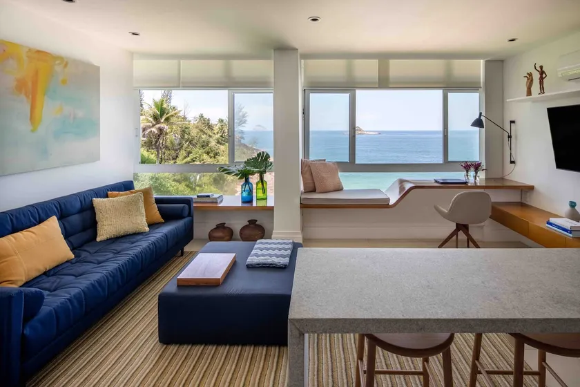 Between Sea, Mountains & City | Studio 124 | 61m² - Image 1