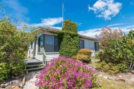 Ivy Cottage Bicheno - Image 1
