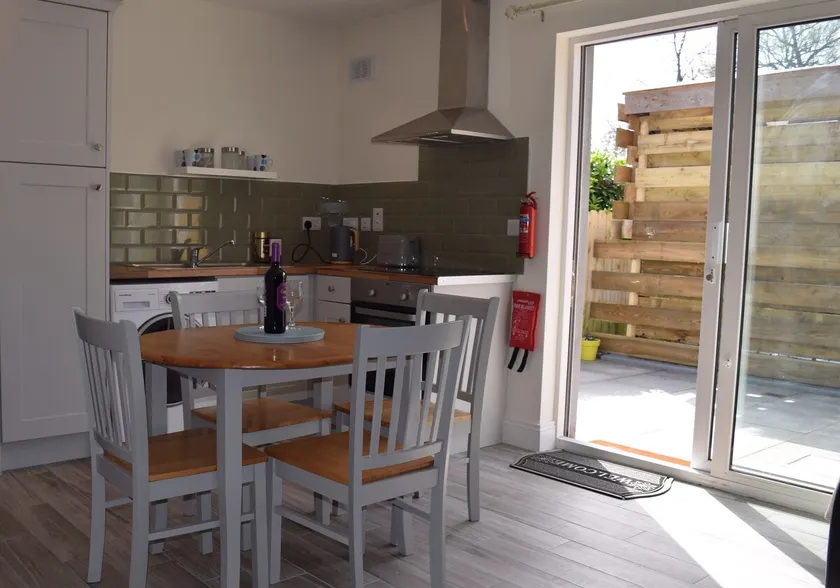 Orchardgrove apartment - Image 1