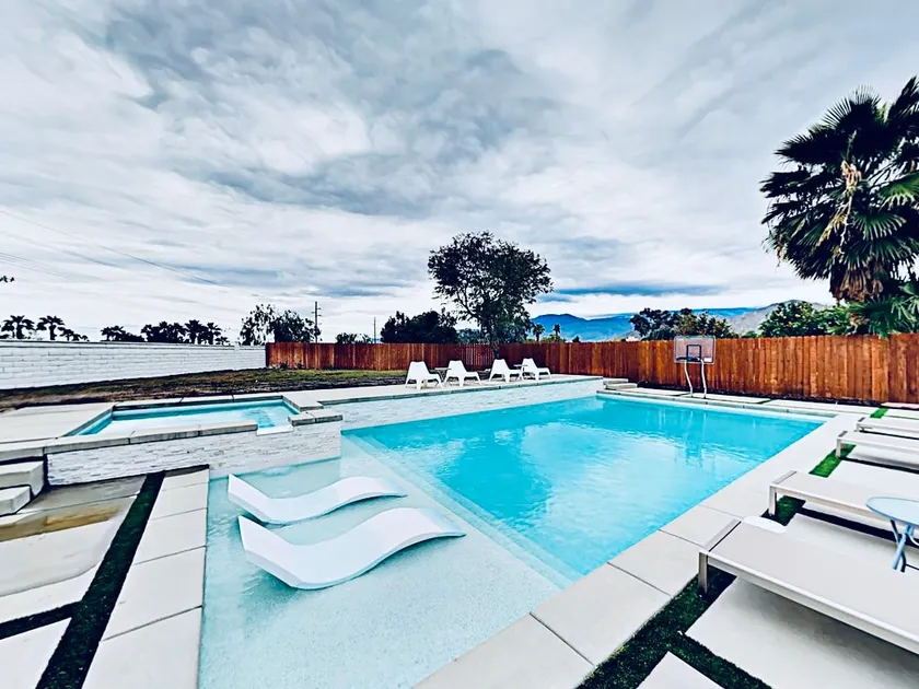 Big Private Pool & Spa, Mountain View (4BR 067667) - Image 1