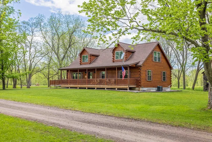NEW! Cabin Retreat w/ Fireplace,Game Room,Hot Tub - Image 1