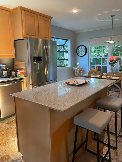2 level Guest unit in a house w/ private entrance - Image 1
