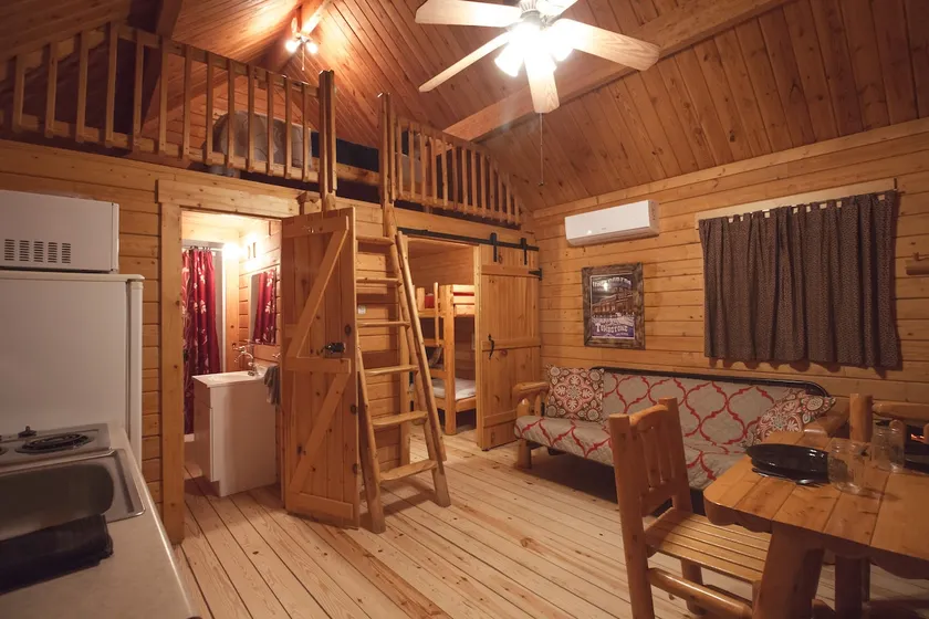 Katie's Cozy Cabins - Image 1