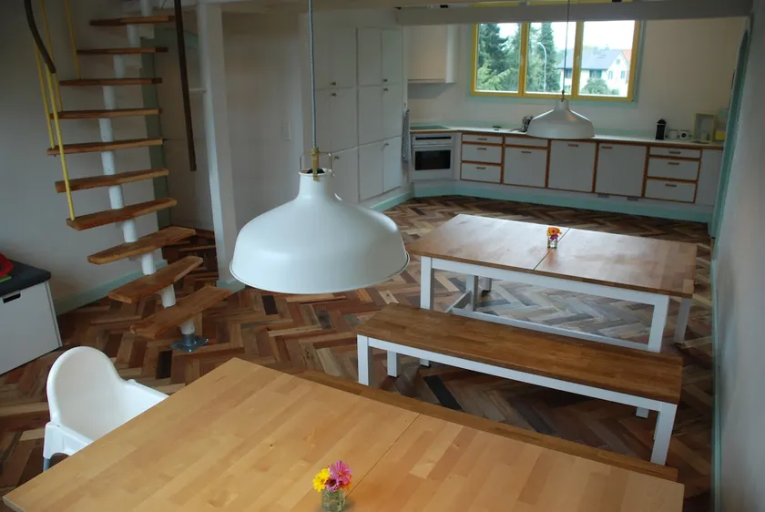 * Unique attic loft with play garden * - Image 1