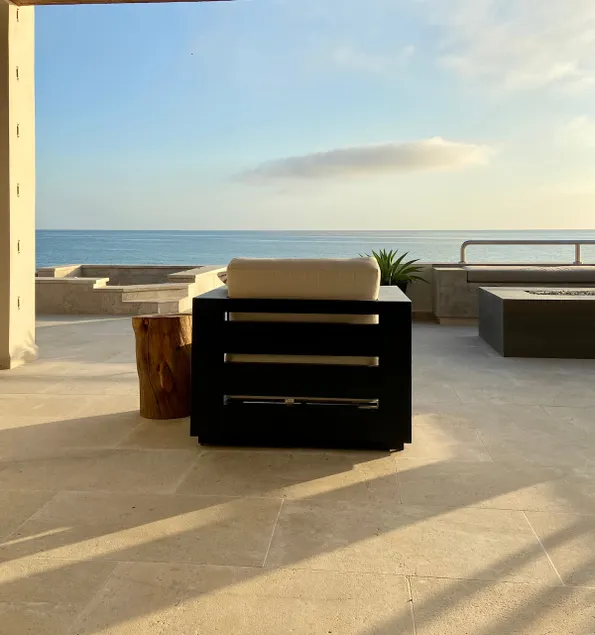 New Contemporary Beachfront Home near Four Seasons - Image 1