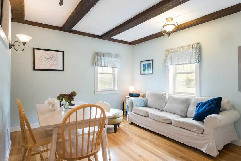 2 BR | 1 BA Close to DWTN & Medical, Free PRKG - Image 1