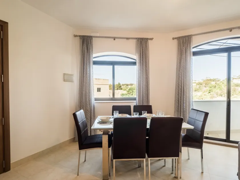 Modern And Comfortable Apartment In Birzebbuga - Image 1