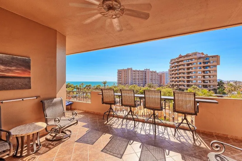 BD 604 BEAUTIFUL VIEWS, BEUTIFUL RESORT 2BD UNIT À BELLA SIRENA - Image 1