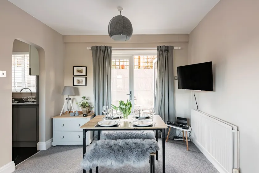 Apartment on Chester City Walls - Image 1