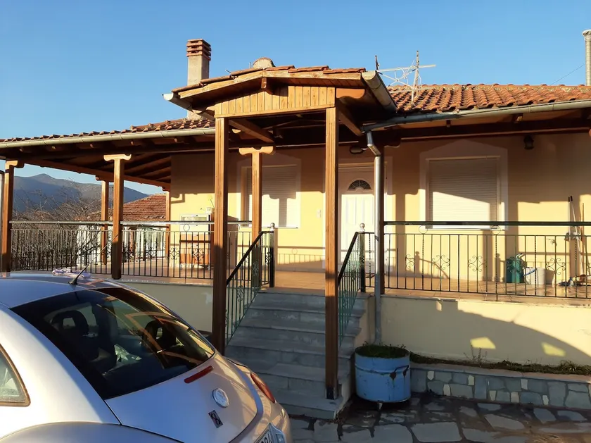 Quite House - Image 1