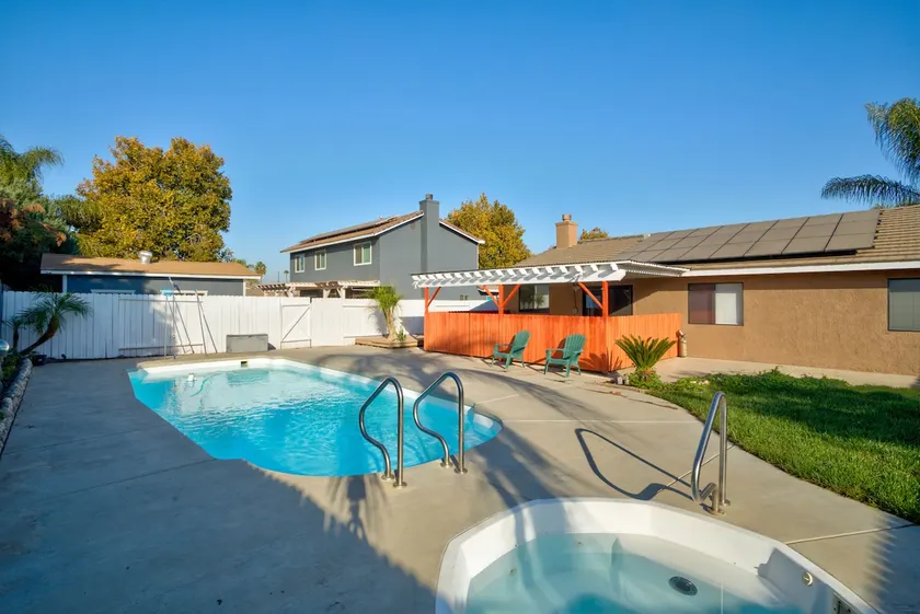 Pool and Spa!! Comfy and charming home ! - Image 1
