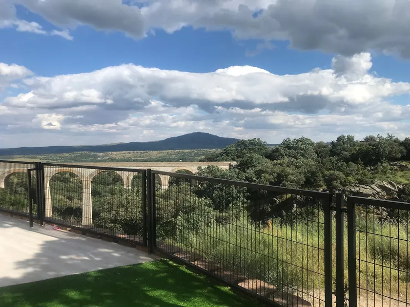 A villa with the best views, a swimming pool and a garden - Image 1