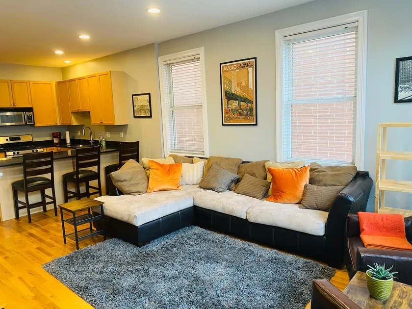 West Loop 2br w gym pool nr Fulton Market CHI-931 - Image 1
