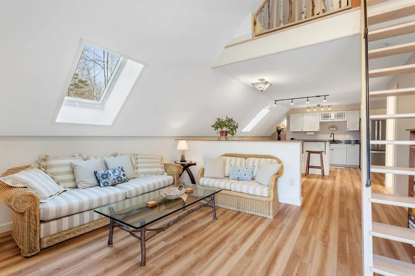 Hadley Point Hideaway, Quiet & Peaceful - Image 1
