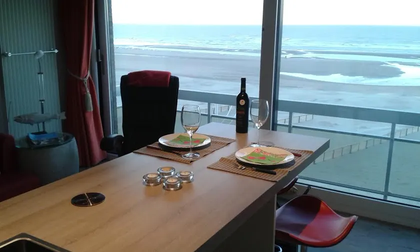 Beachsuite Koksijde breathtaking view on North Sea - Image 1