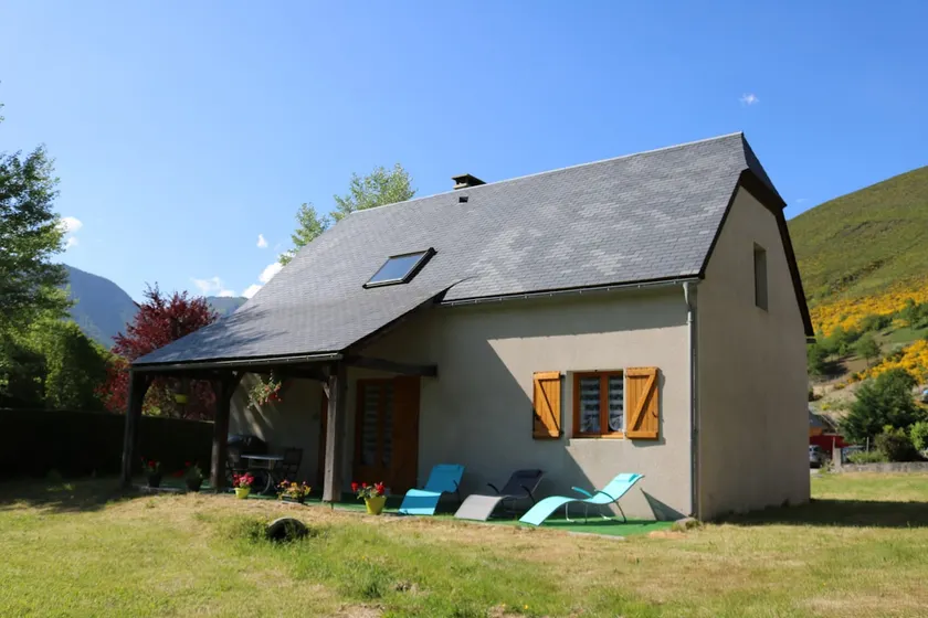 pretty house in Aure Valley, rated 4 **** - Image 1