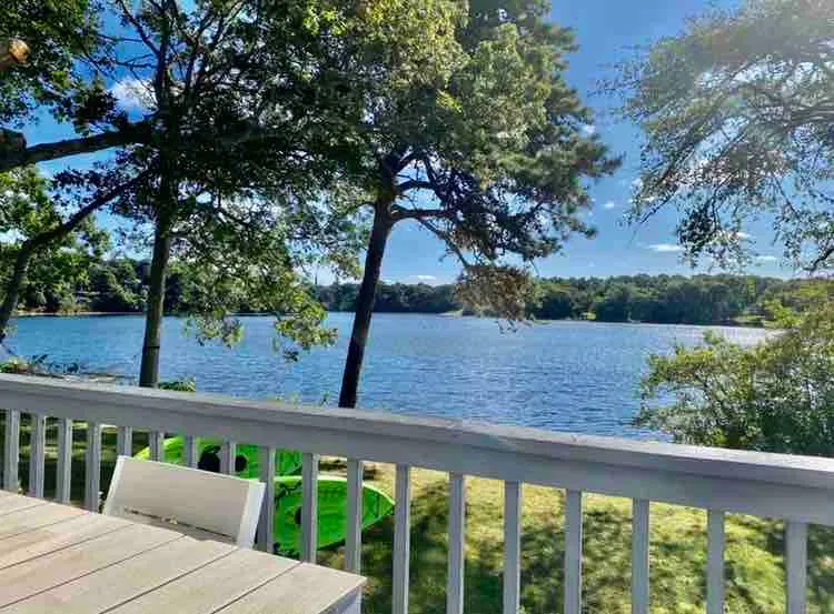 Serenity Views, Private Waterfront w/ Deck Patio, Kayaks SUP, King bed - Image 1