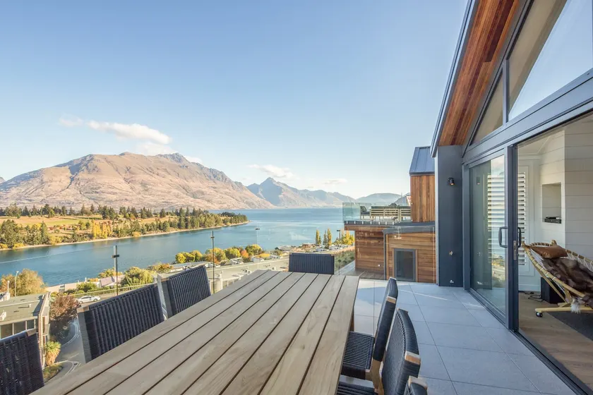Kahurangi Luxury Holiday Home by MajorDomo - Image 1