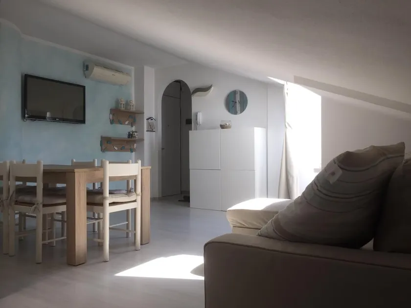 Beautiful and new three-room apartment 20 meters from the sea. - Image 1