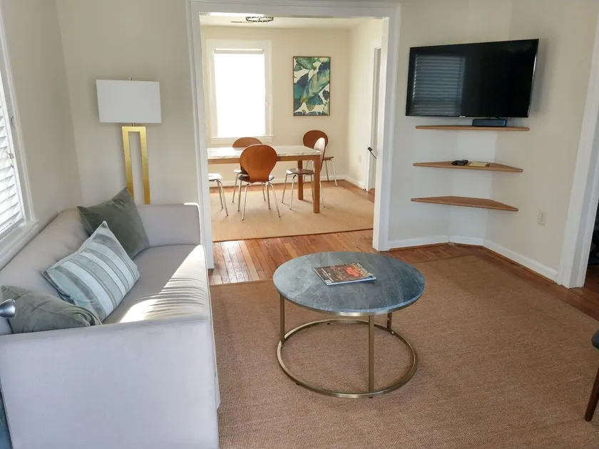 Dry Dock Village Bungalow 03 - Image 1