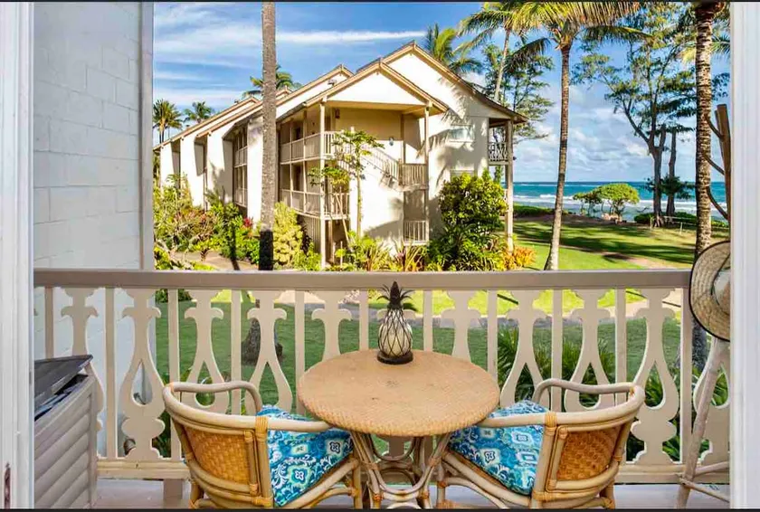 Oceanside Views just steps to beach AC/HT/Pool 261 - Image 1