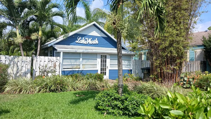 The Star Fish Inn Lake Worth Beach - Image 1