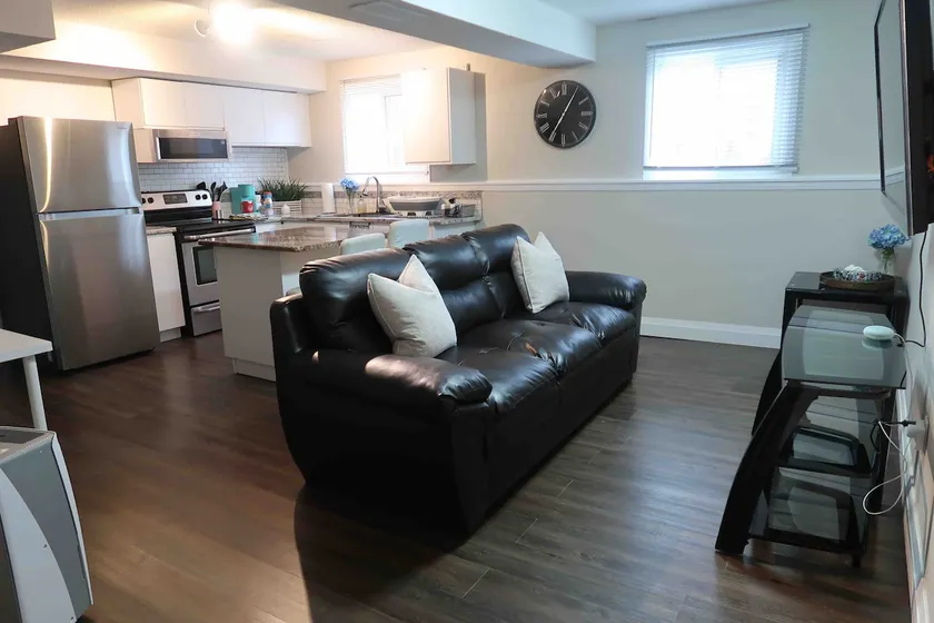 2 BD basement Apt - 20 Minutes to Niagara Falls,CA - Image 1