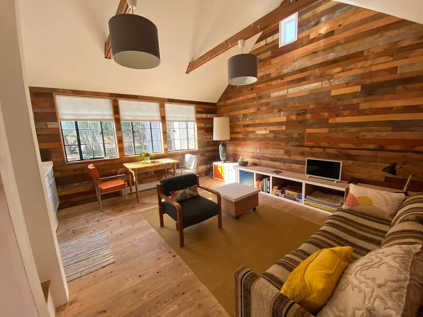 Minnow: Fab Eco Guesthouse - Image 1