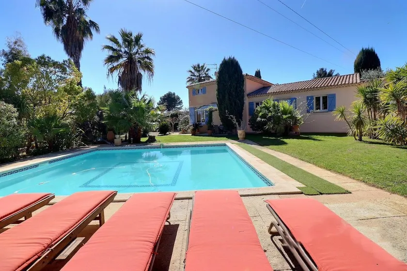 Provencal villa, swimming pool, 3 air-conditioned bedrooms - Image 1