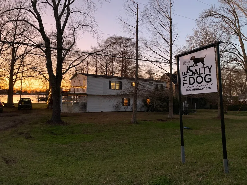 Enjoy Lake Bruin at The Salty Dog - Image 1