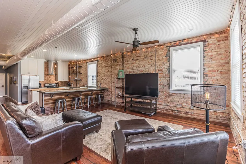 The Goldsboro Loft - Image 1