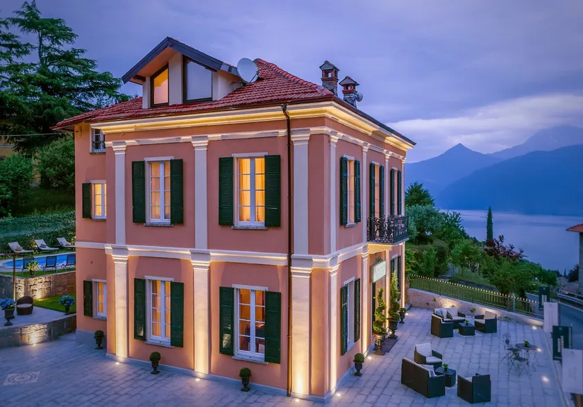 The Lake Como Villa - Image 1
