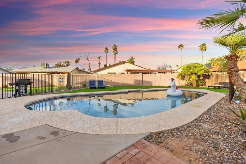 Central Resort w/ Pool-Mini Golf-King Bed-WiFi - Image 1