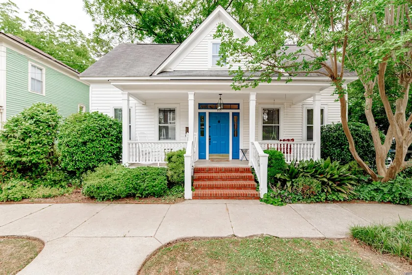 Charming French House-Cozy Quiet Stay in DTWN COLA - Image 1