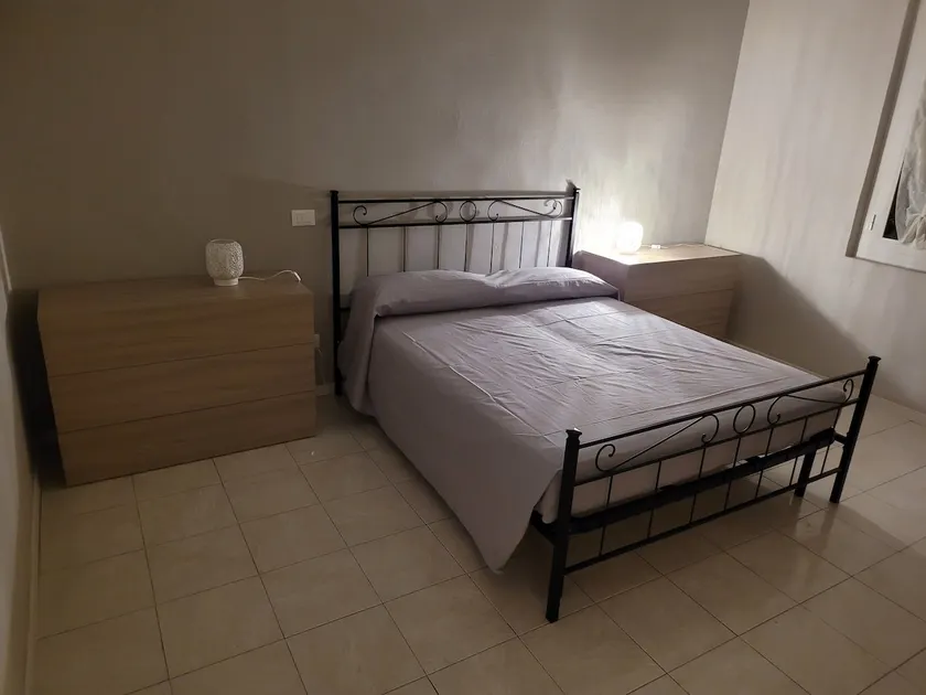 Two-room apartment in the city center - Image 1