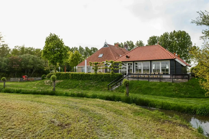 Cozy loft with rural views! - Image 1