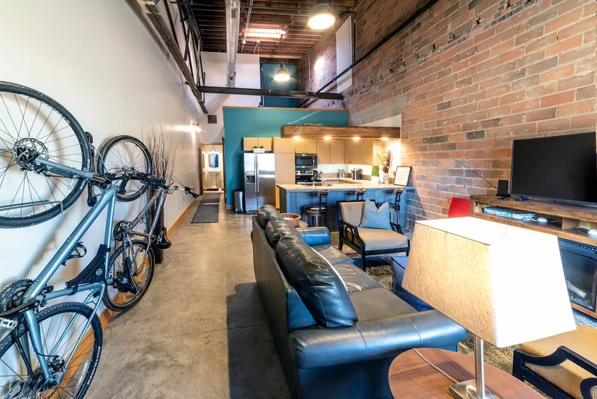 Modern, Urban, Downtown Apartment - Historic - Image 1