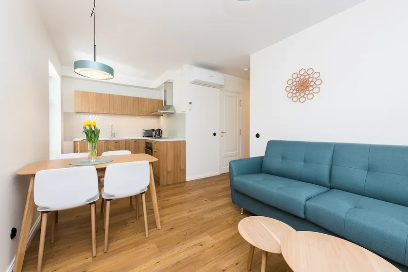 Self-check-in apartment, free parking! Apt 5 - Image 1