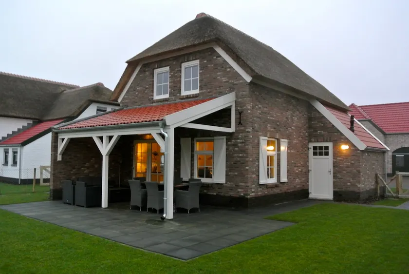 Luxury holiday villa with private sauna in Limburg - Image 1