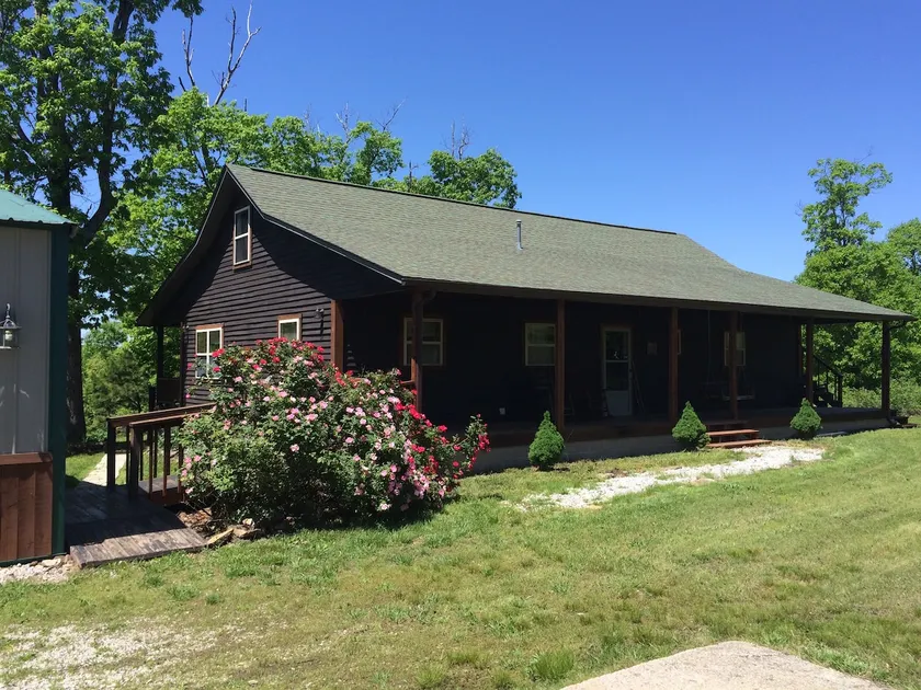 Black Bear Falls Cabin - Peaceful, quiet bliss - Image 1
