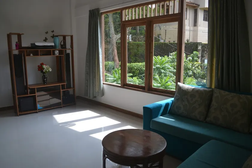 Friendly home stay self catering Kandy room 2.5 Km - Image 1