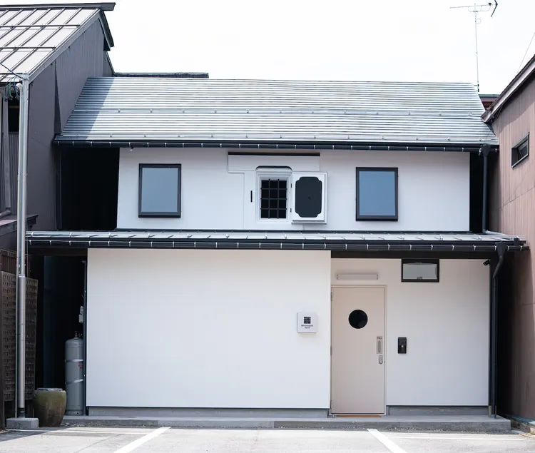120-year-old dojo inn - Image 1