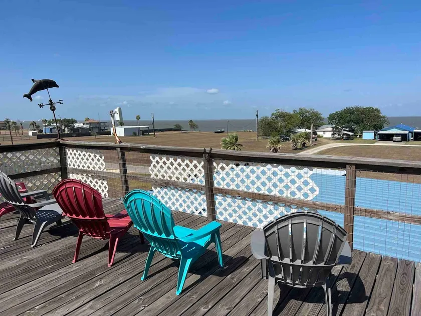 Coastal home close to Magnolia Beach & fishing - Image 1