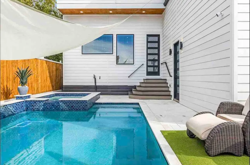 Luxury Designer Home w/ Rooftop Deck & Pool! - Image 1