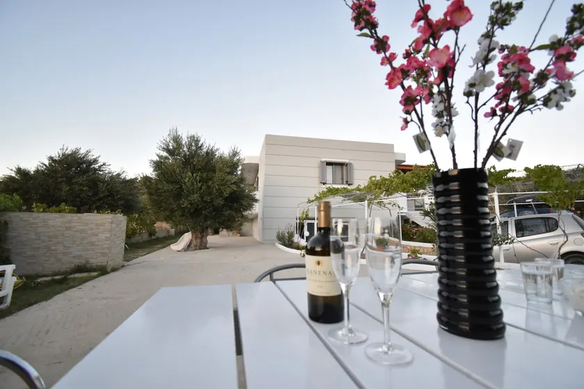 GR07 Villa Arya-Pigadia!Great garden!Close 2beach - Image 1