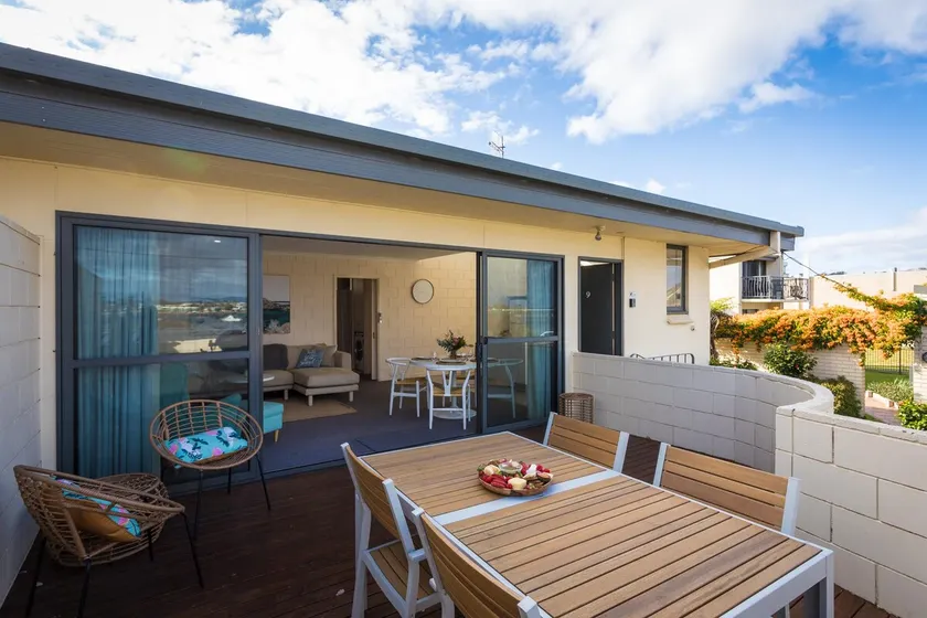 All Decked out at Penguin Mews - Unit 9 - Image 1