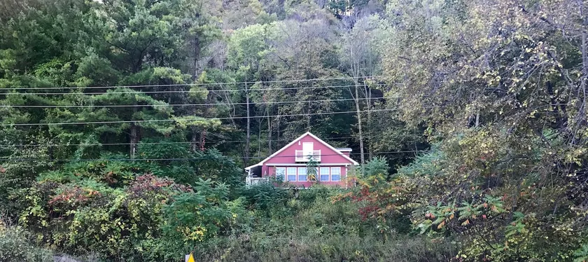 3 BR, Secluded Cabin on Mississippi Backwaters - Image 1
