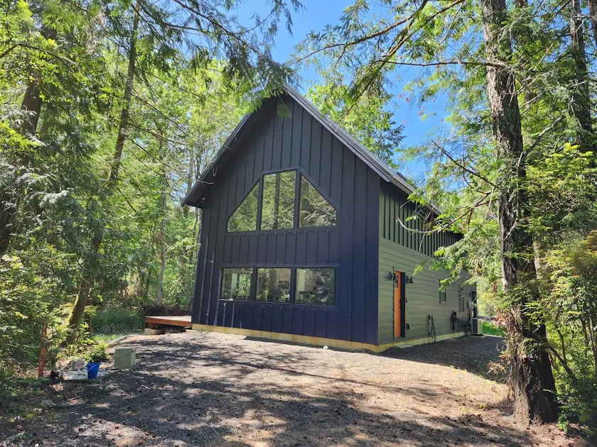 Harstine Island Family Adventure House! - Image 1