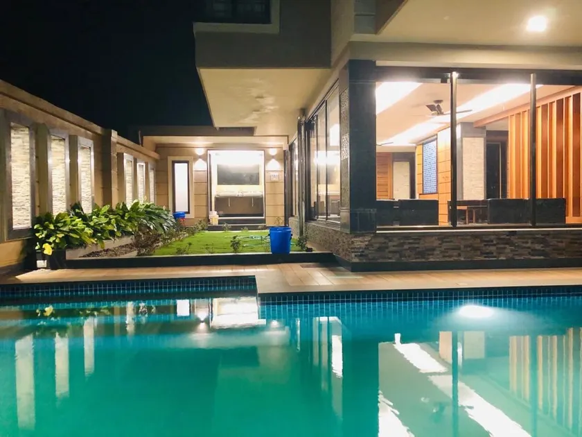 Serviced apartments w/pool for upto 8 in NorthGoa - Image 1